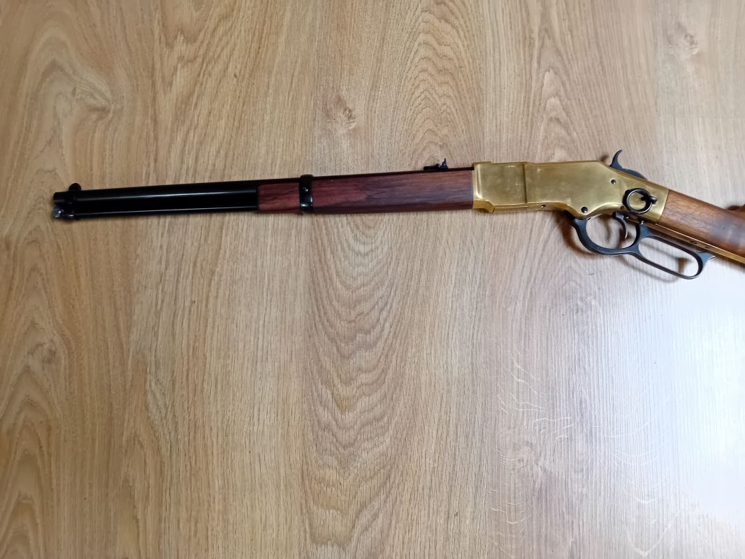 UBERTI 1866 YELLOW BOY 22LR2