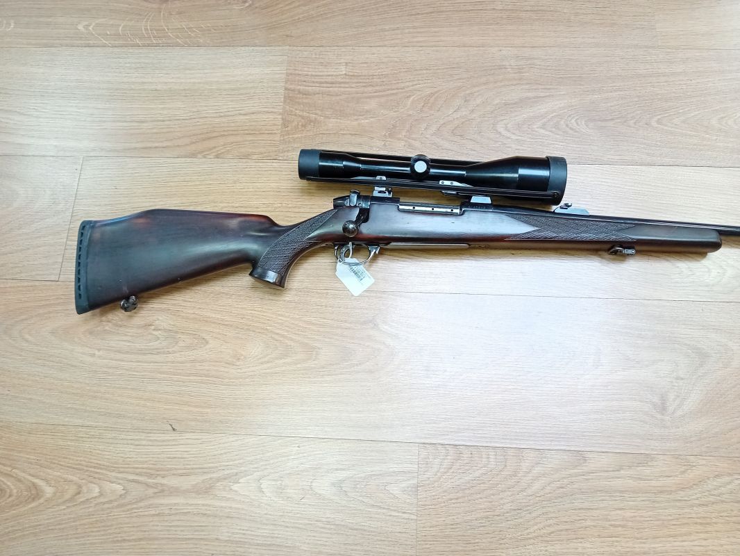 WEATHERBY MARK V CALIBRE 300 WEATH MAG2